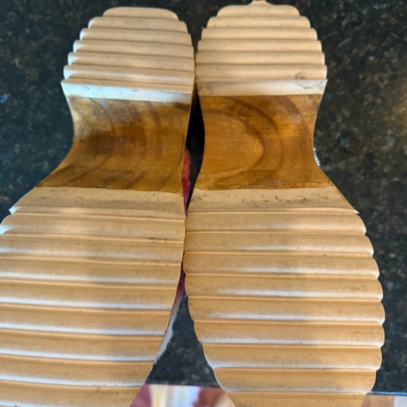 URBAN OUTFITTERS - Picture 3 of 3